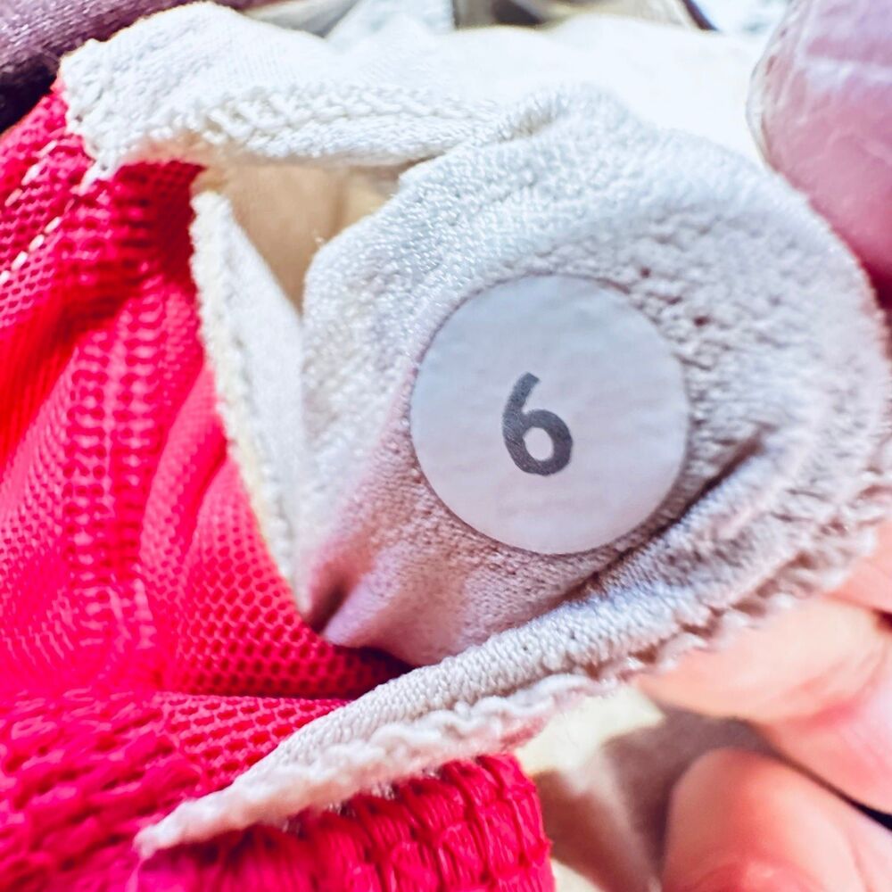 Lululemon Tank Top Sports Bra - Picture 5 of 9